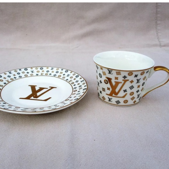 NOW 1/2 PRICE! RARE-LV- PORCELAIN TEA/COFFEE CUP AND SAUCER SET - Picture 6 of 9